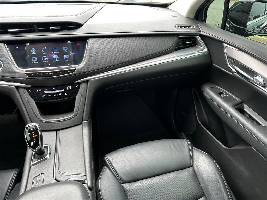 used 2017 Cadillac XT5 car, priced at $14,931