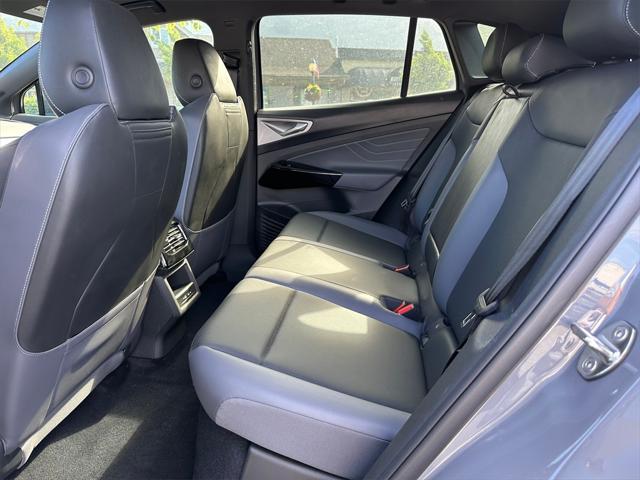 used 2023 Volkswagen ID.4 car