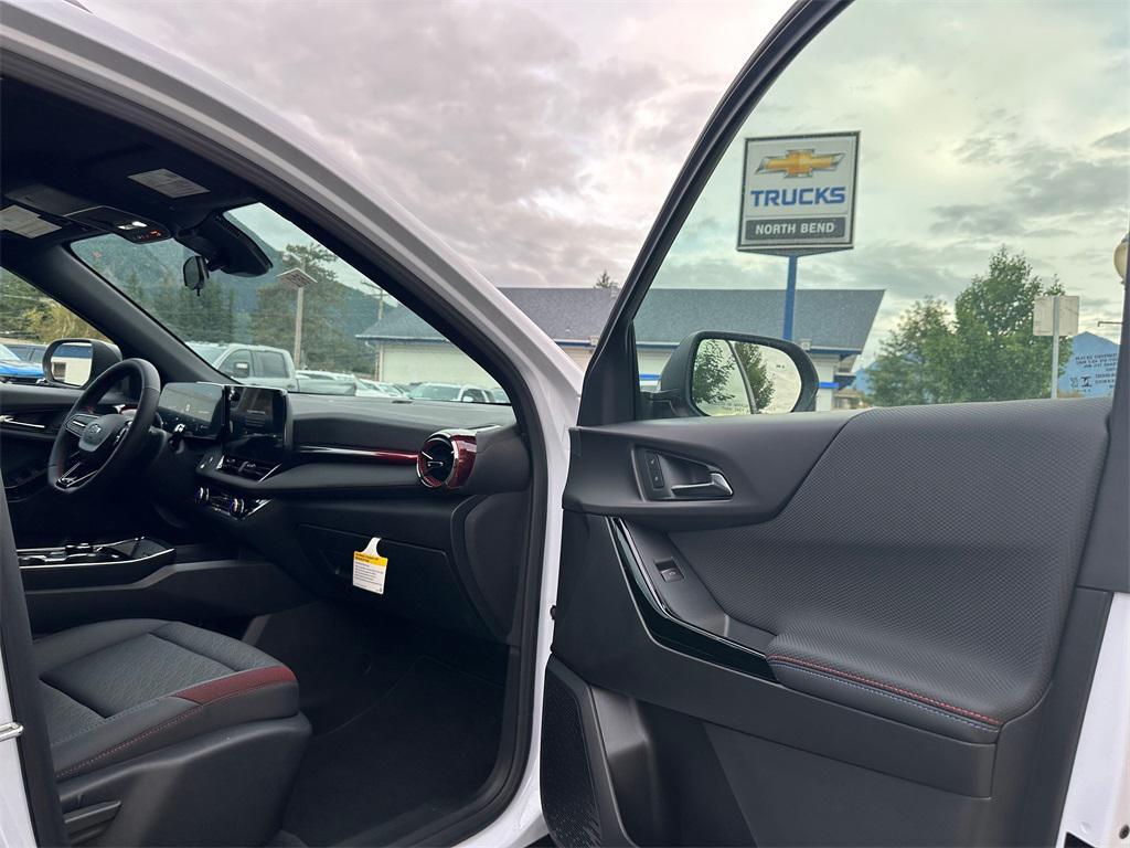 new 2026 Chevrolet Equinox car, priced at $34,390