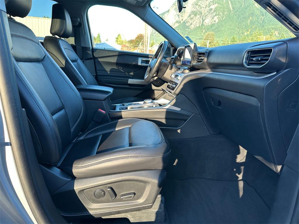 used 2023 Ford Explorer car, priced at $27,996