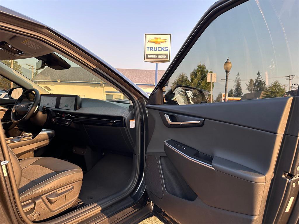 used 2023 Kia EV6 car, priced at $22,992