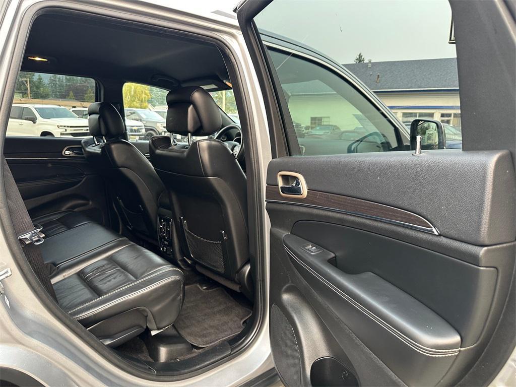 used 2015 Jeep Grand Cherokee car, priced at $9,500