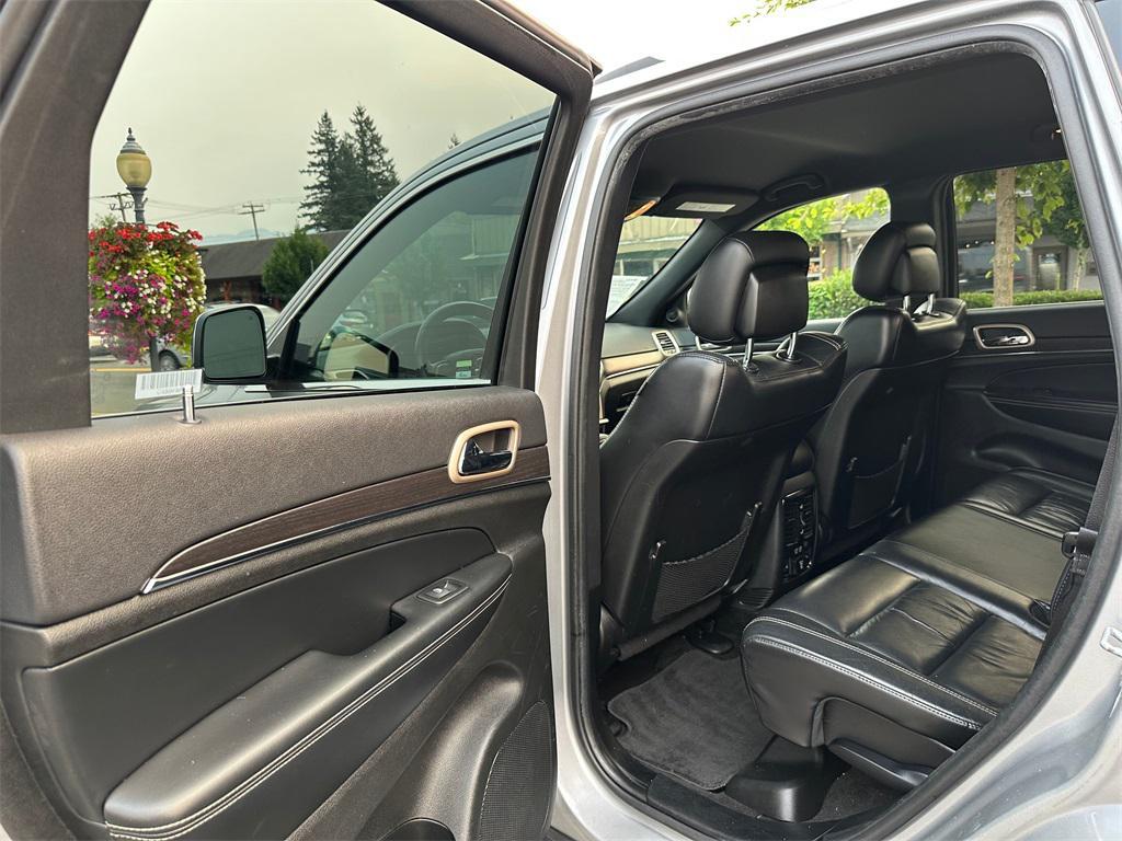 used 2015 Jeep Grand Cherokee car, priced at $9,500