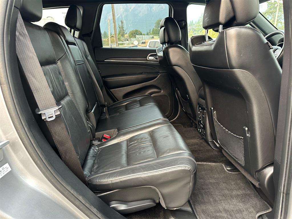 used 2015 Jeep Grand Cherokee car, priced at $9,500