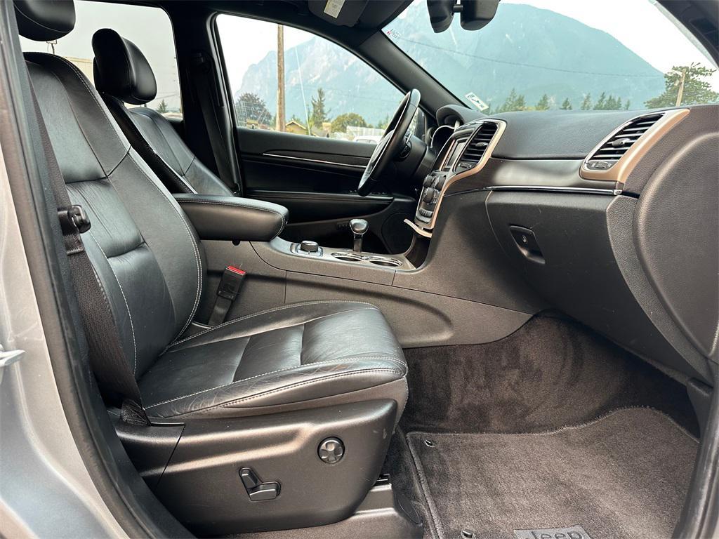 used 2015 Jeep Grand Cherokee car, priced at $9,500