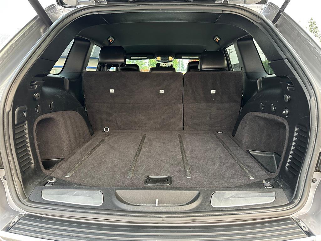 used 2015 Jeep Grand Cherokee car, priced at $9,500