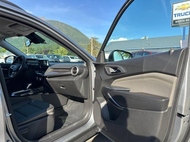 new 2025 Chevrolet Trax car, priced at $27,589