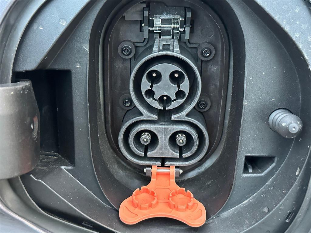 used 2022 Chevrolet Bolt EUV car, priced at $19,991