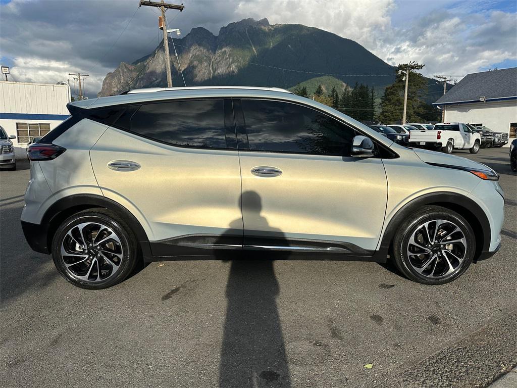 used 2022 Chevrolet Bolt EUV car, priced at $18,500