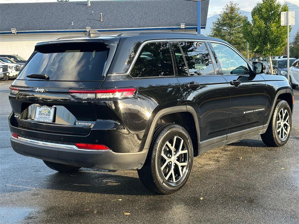 used 2024 Jeep Grand Cherokee car, priced at $34,990