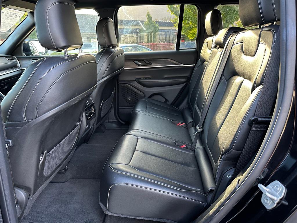 used 2024 Jeep Grand Cherokee car, priced at $34,990