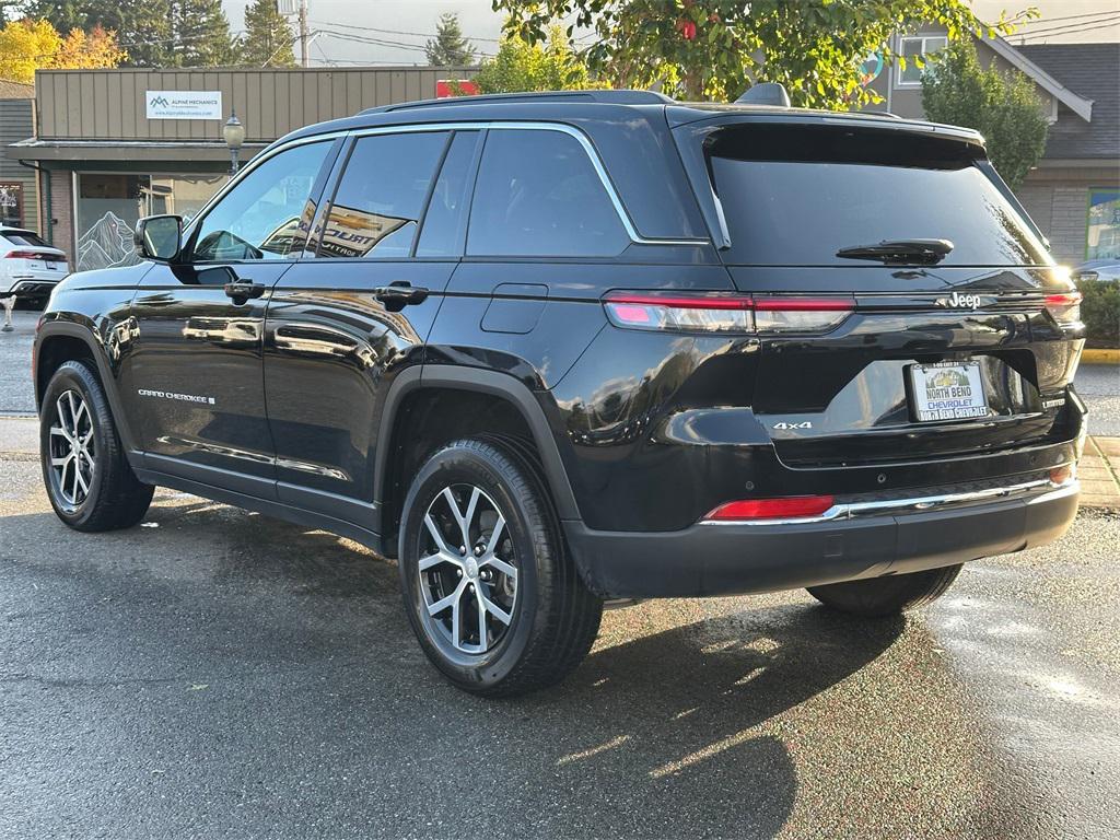 used 2024 Jeep Grand Cherokee car, priced at $34,990
