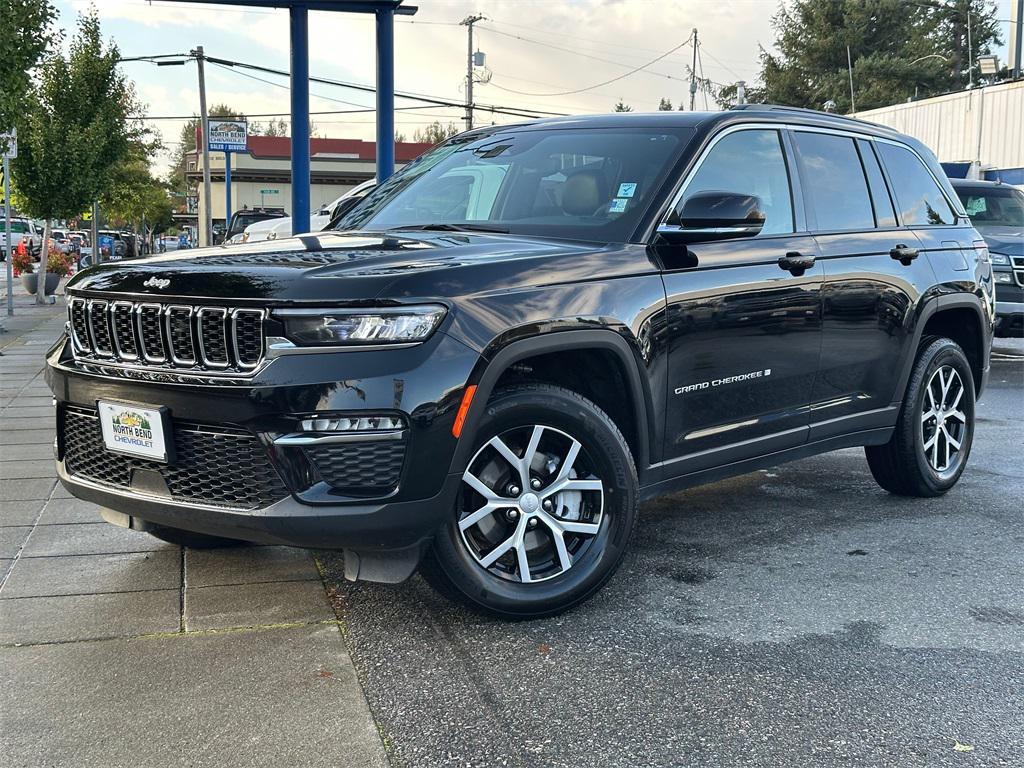 used 2024 Jeep Grand Cherokee car, priced at $34,990