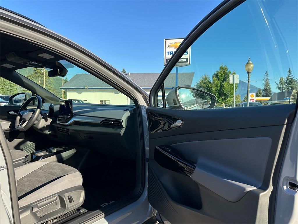used 2022 Volkswagen ID.4 car, priced at $19,500