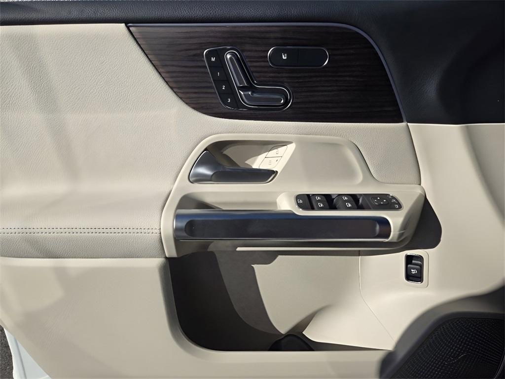 used 2025 Mercedes-Benz GLB 250 car, priced at $51,169
