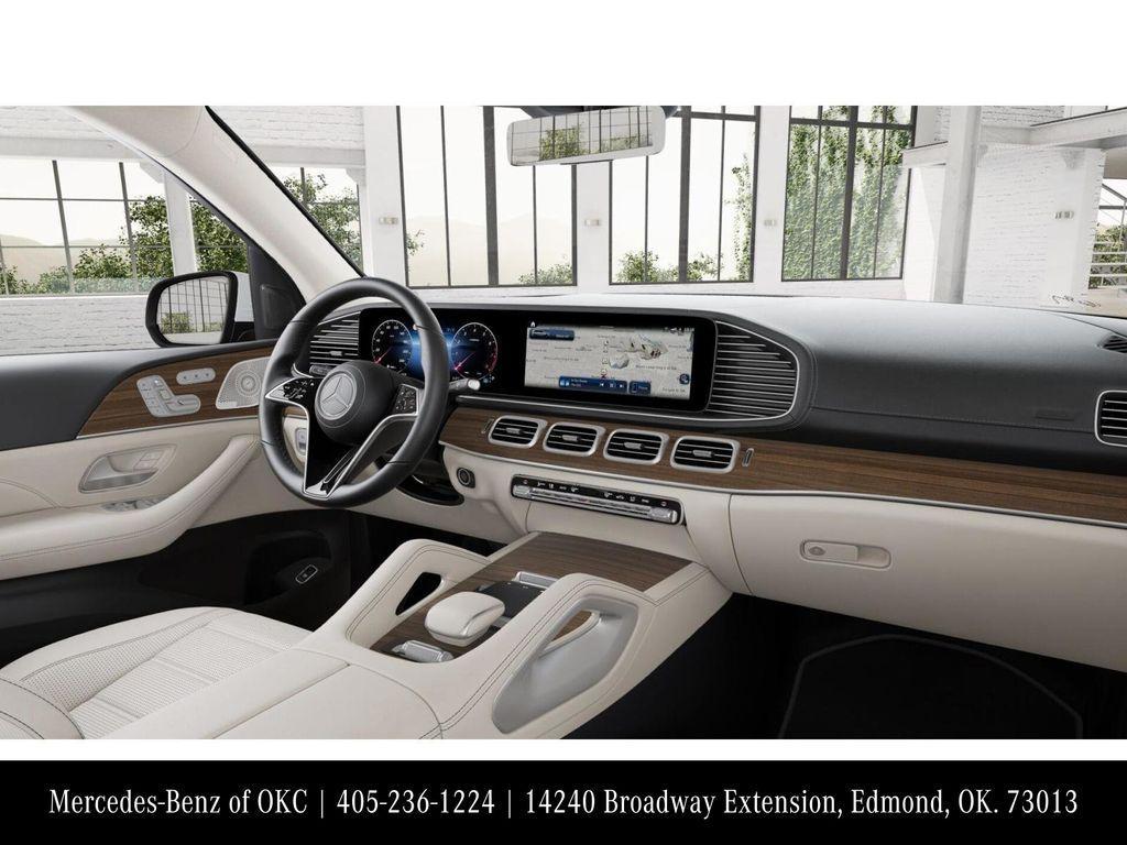 new 2025 Mercedes-Benz GLS 450 car