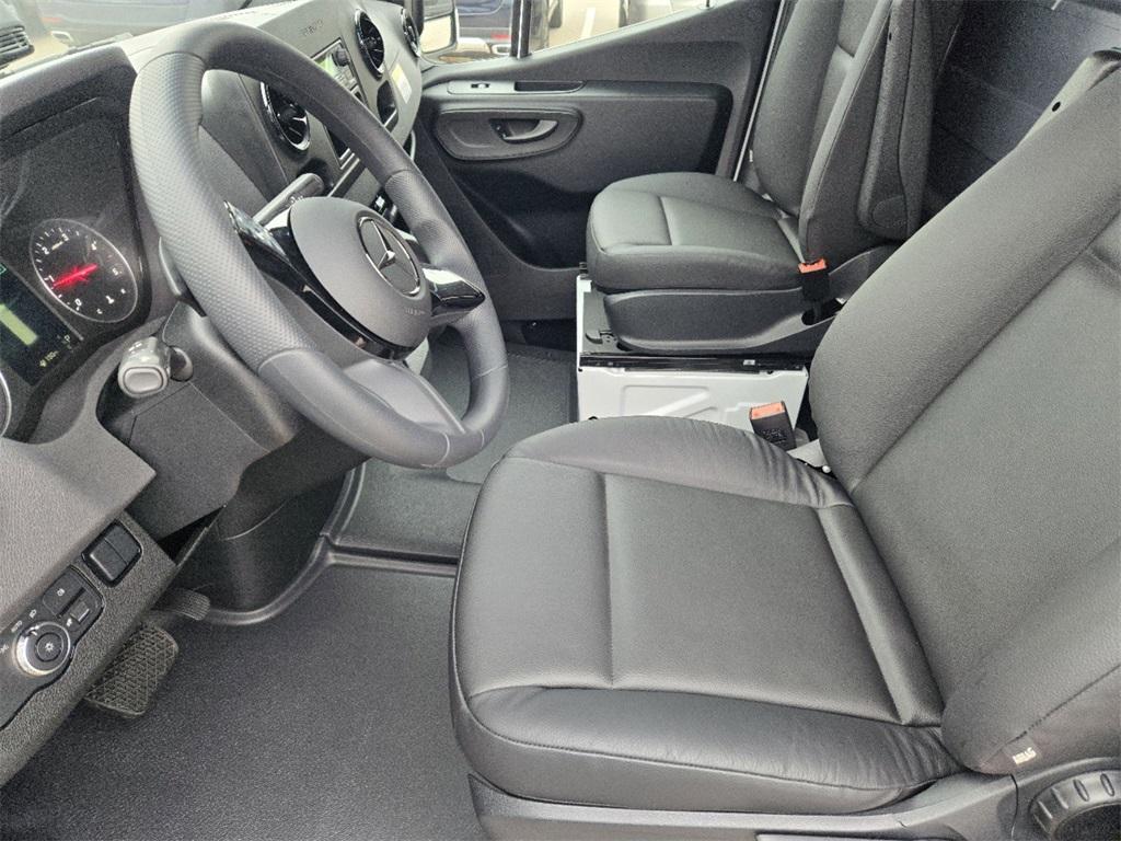 new 2025 Mercedes-Benz Sprinter 2500 car, priced at $68,684