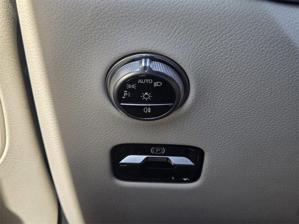 used 2025 Mercedes-Benz GLC 300 car, priced at $53,184