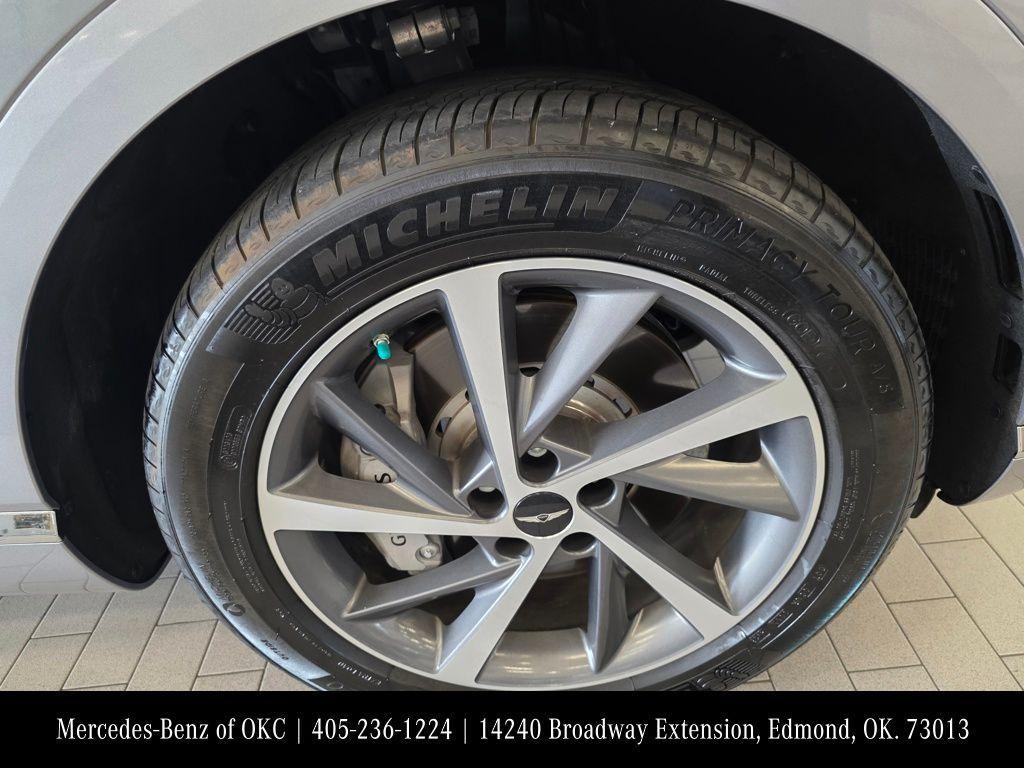 used 2025 Genesis GV80 car, priced at $62,400