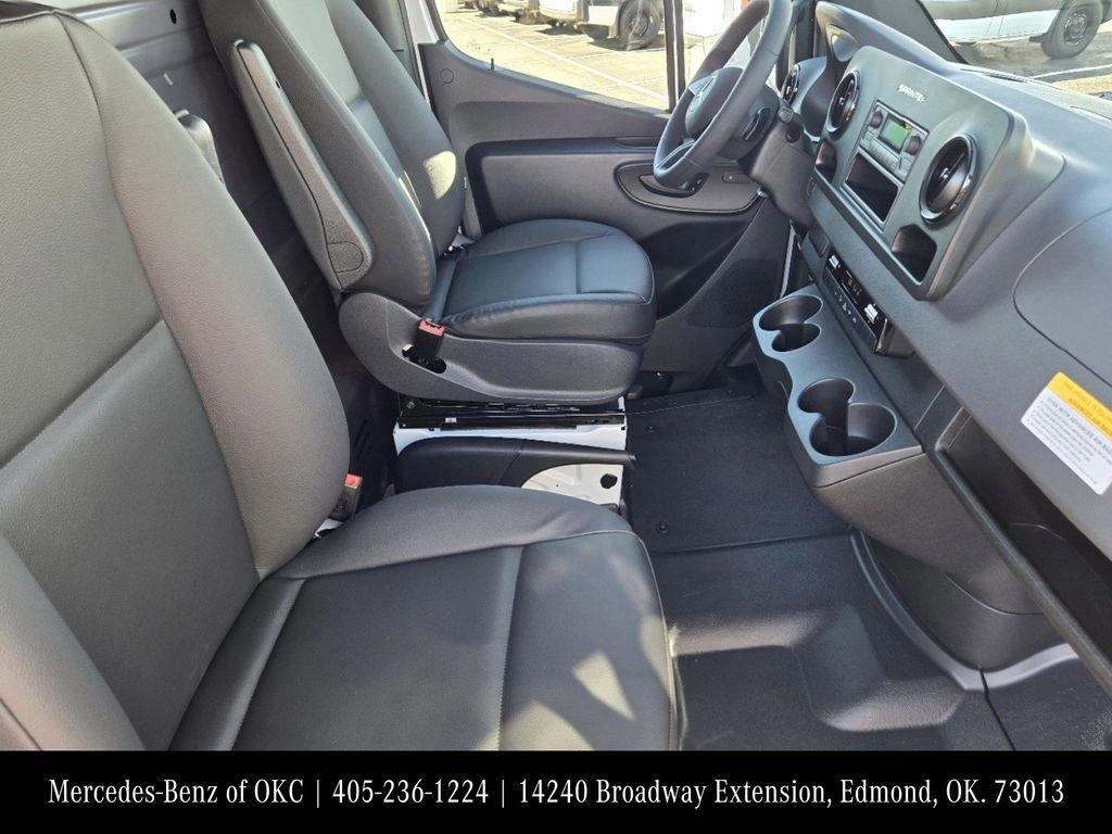 new 2025 Mercedes-Benz Sprinter 2500 car, priced at $68,684