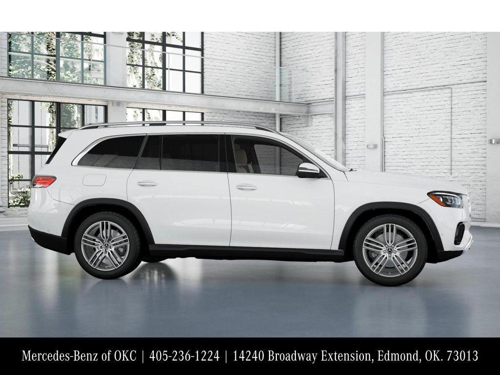 new 2025 Mercedes-Benz GLS 450 car