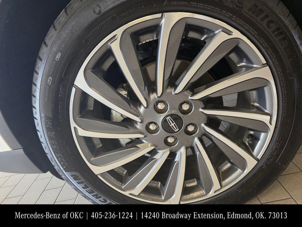 used 2023 Lincoln Corsair car, priced at $37,400