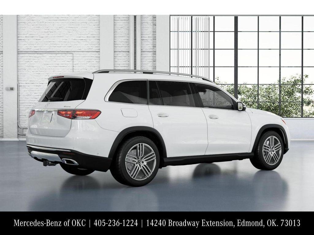 new 2025 Mercedes-Benz GLS 450 car