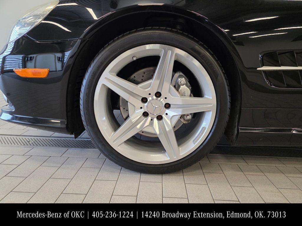 used 2009 Mercedes-Benz SL-Class car, priced at $20,800