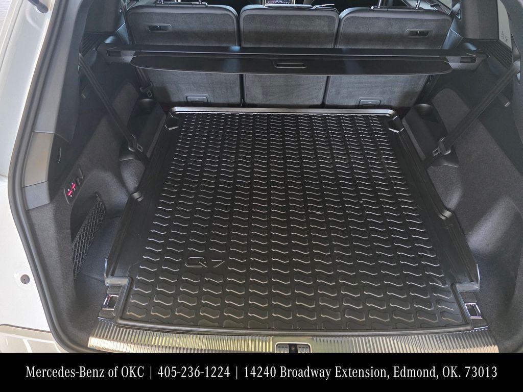 used 2025 Audi Q7 car, priced at $64,400