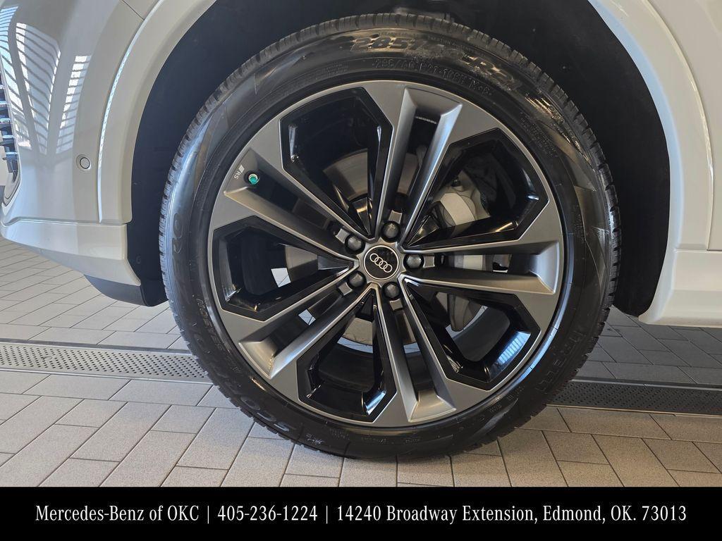 used 2025 Audi Q7 car, priced at $64,400