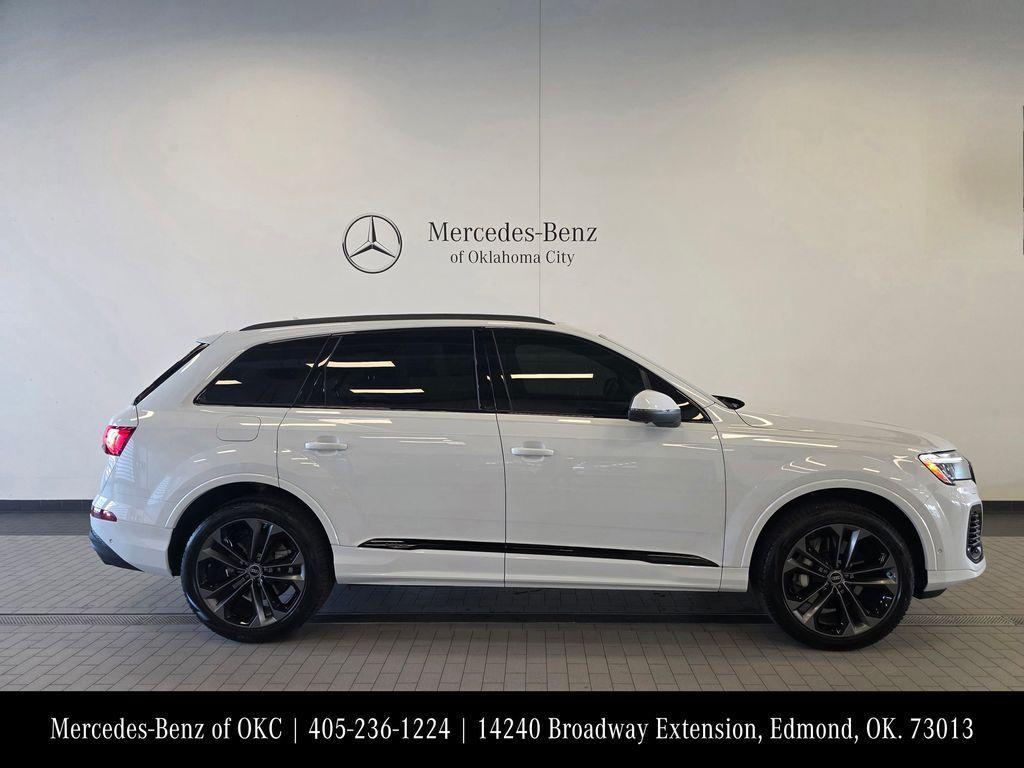 used 2025 Audi Q7 car, priced at $64,400