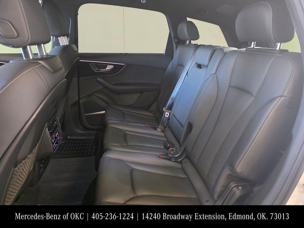 used 2025 Audi Q7 car, priced at $64,400
