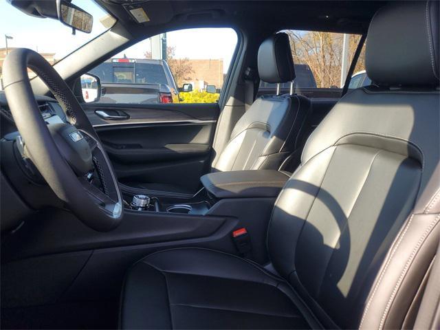 new 2025 Jeep Grand Cherokee car, priced at $44,308