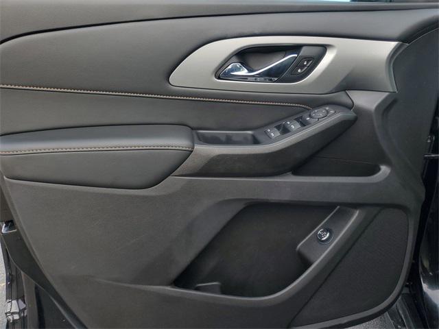 used 2021 Chevrolet Traverse car, priced at $22,500