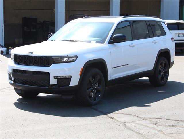 new 2025 Jeep Grand Cherokee car, priced at $61,174