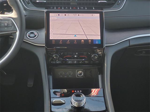 new 2025 Jeep Grand Cherokee car, priced at $44,308