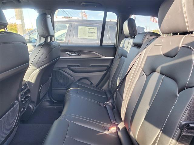 new 2025 Jeep Grand Cherokee car, priced at $44,308