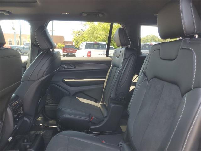 new 2025 Jeep Grand Cherokee L car, priced at $41,857
