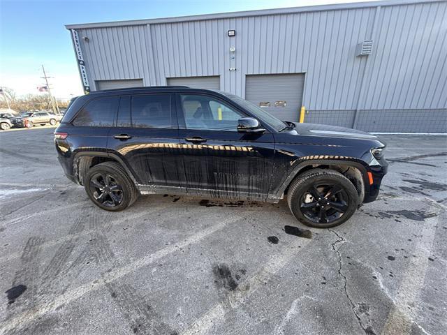 new 2024 Jeep Grand Cherokee car, priced at $45,689