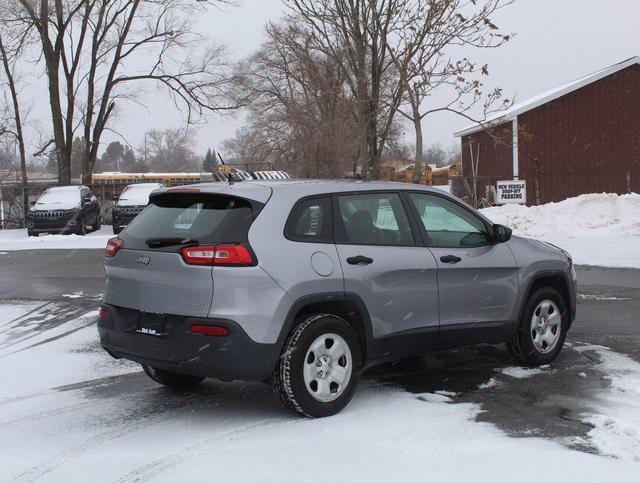 used 2014 Jeep Cherokee car, priced at $8,500