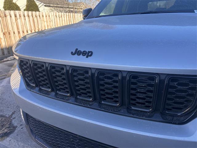 new 2025 Jeep Grand Cherokee car, priced at $42,221