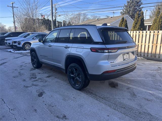 new 2025 Jeep Grand Cherokee car, priced at $42,221