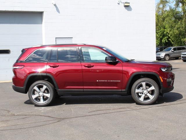 new 2024 Jeep Grand Cherokee car, priced at $46,604