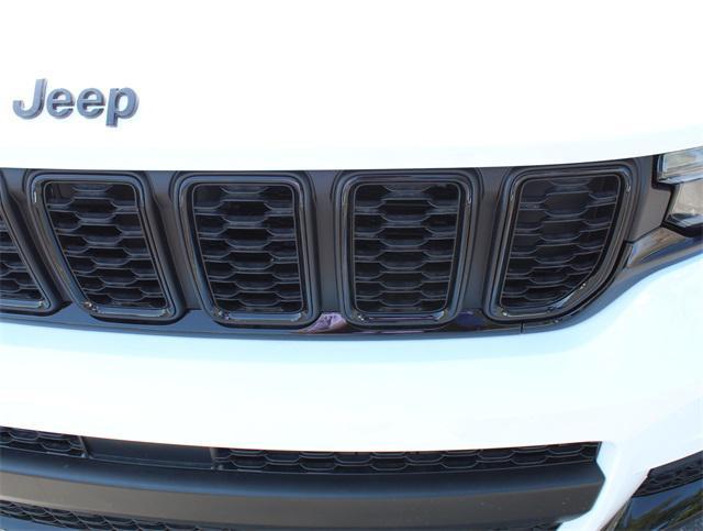 new 2025 Jeep Grand Cherokee car, priced at $41,712