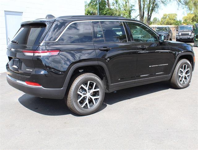 new 2025 Jeep Grand Cherokee car, priced at $41,916