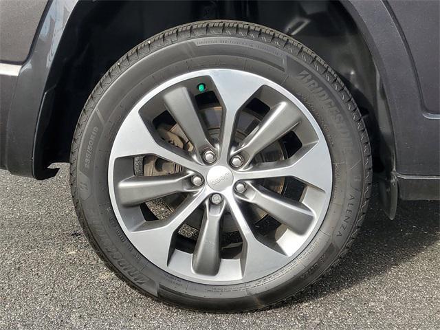 used 2019 Jeep Cherokee car, priced at $20,250