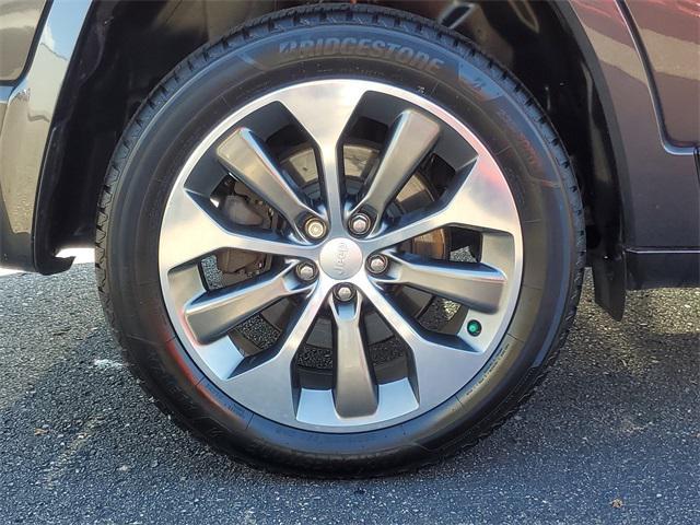 used 2019 Jeep Cherokee car, priced at $22,750