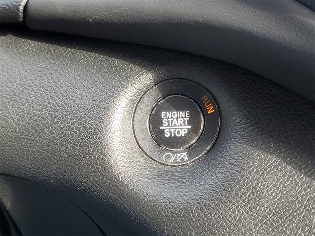 used 2019 Jeep Cherokee car, priced at $20,250