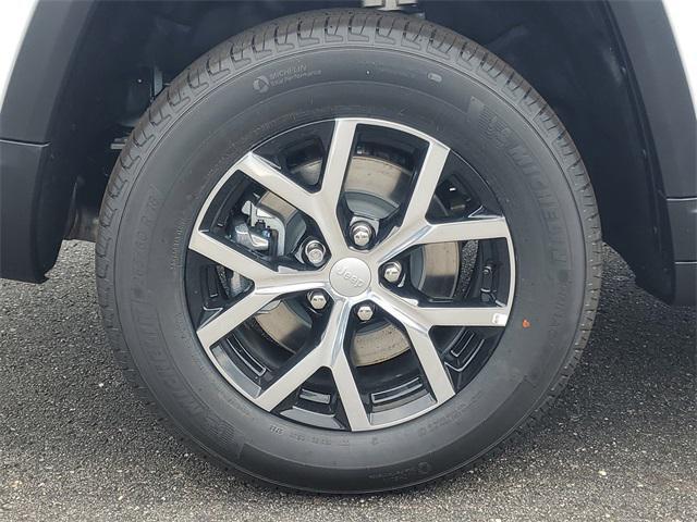 new 2025 Jeep Grand Cherokee L car, priced at $39,958