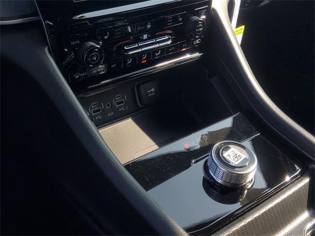 new 2025 Jeep Grand Cherokee car, priced at $36,558